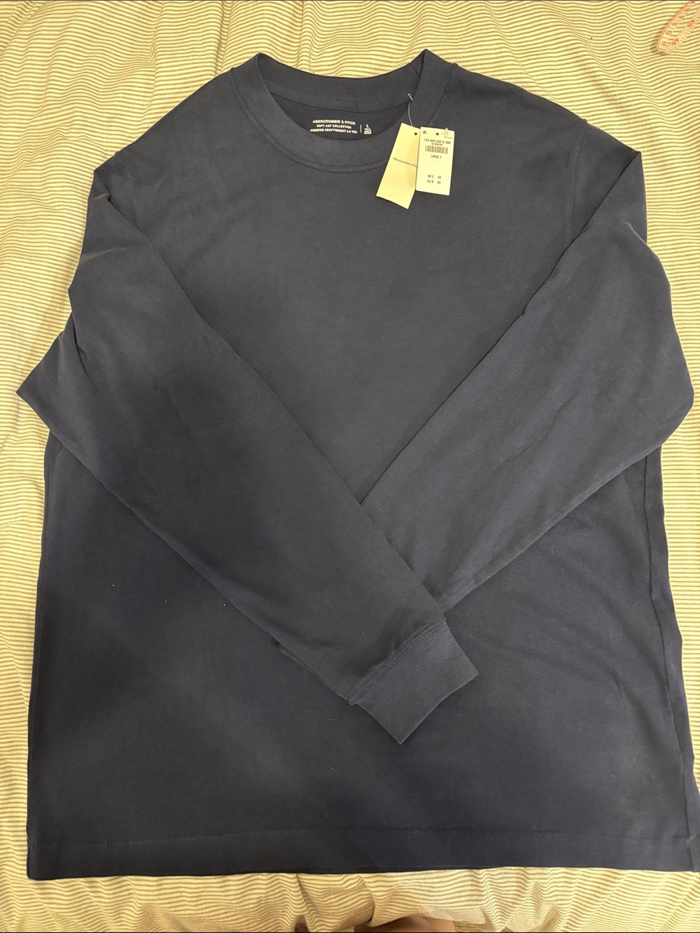 Classic Men's Long-Sleeve Crew Neck Shirt - Navy